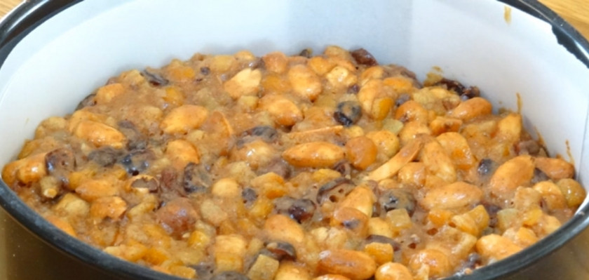 1. Этап. Торт Панфорте: 8. Выпекайте 50 минут в разогретой до 150 градусов духовке.