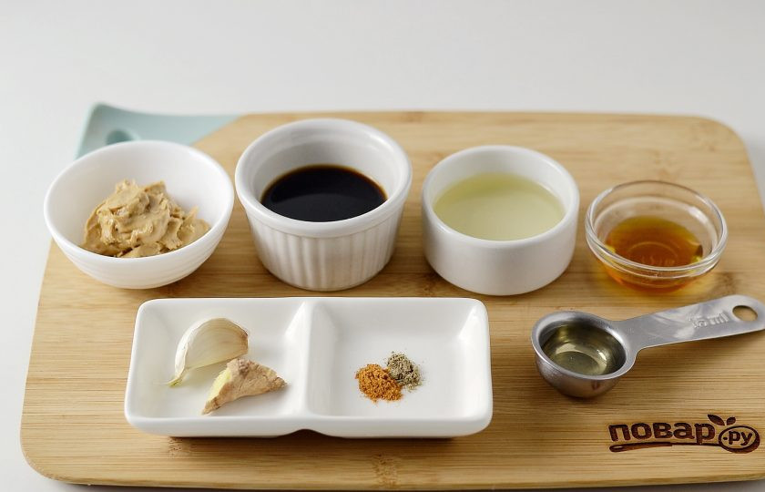 1. Этап. Соус для роллов: Подготовьте все ингредиенты.