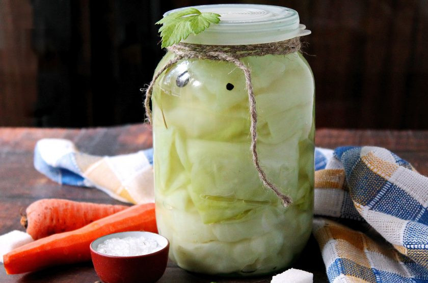 1. Этап. Листья капусты для голубцов на зиму: Хороших заготовок!