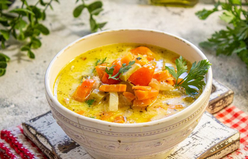 1. Этап. Куриный суп с солеными огурцами: Приятного аппетита!