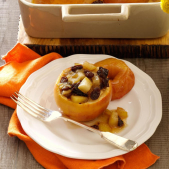 Thanksgiving Baked Apples