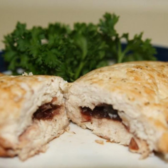 Фаршированная куриная грудинка