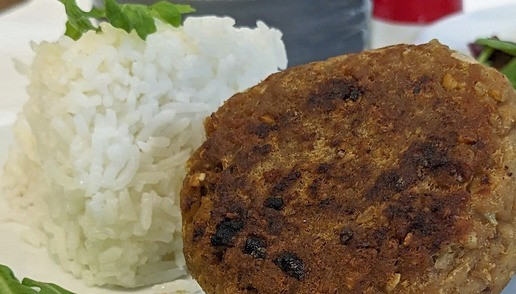 1. Этап. Котлеты из тунца и овсянки: У этих котлет лёгкий, ненавязчивый вкус рыбы, яйца и овсянка не ощущаются, пробуйте ❤️!