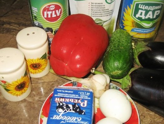 1. Этап. Баклажаны жареные Павлиний хвост: Подготовьте ингредиенты.