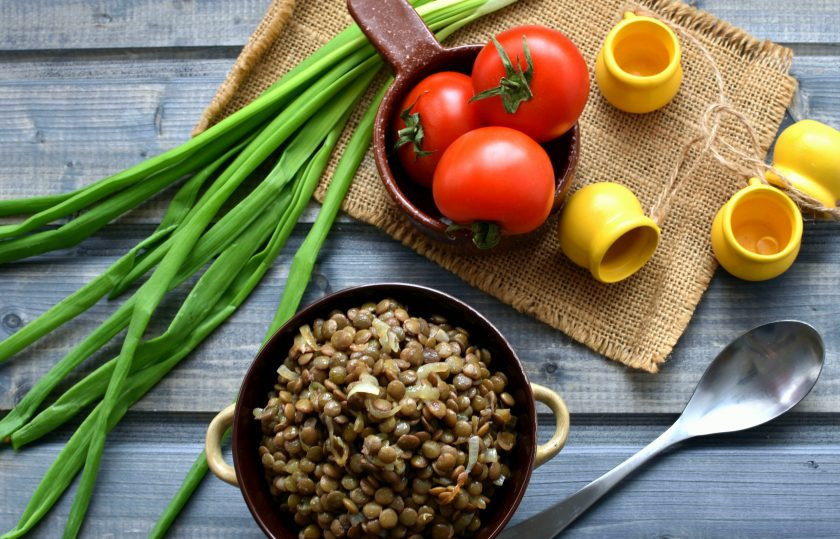 1. Этап. Чечевица с луком: Блюдо подавайте горячим. Приятного аппетита!