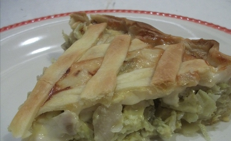 1. Этап. Капустник-пирог: Готовому пирогу дайте слегка остыть, а после подавайте его на стол. Приятного аппетита!