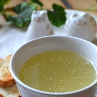 Прозрачный куриный бульон