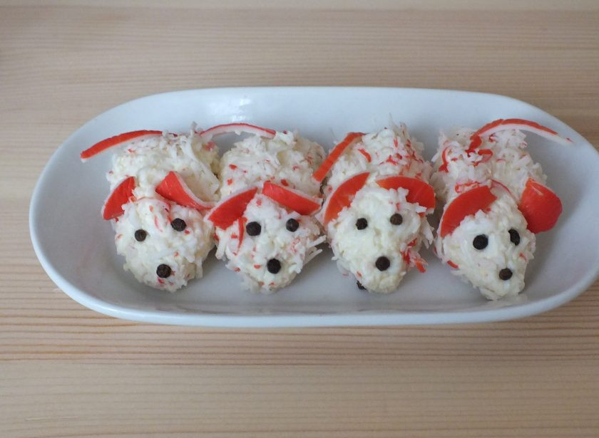 1. Этап. Закуска новогодняя Мышки с крабовыми палочками: Готовых 