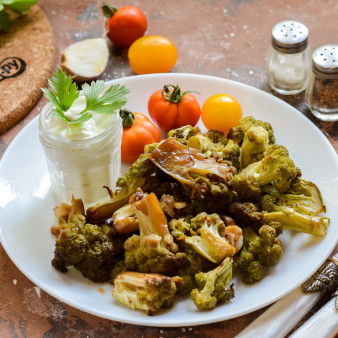 Брокколи с соевым соусом в духовке