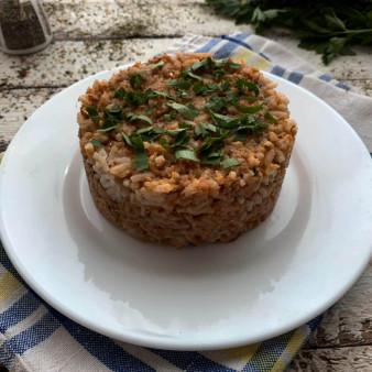 Рис с килькой в томатном соусе