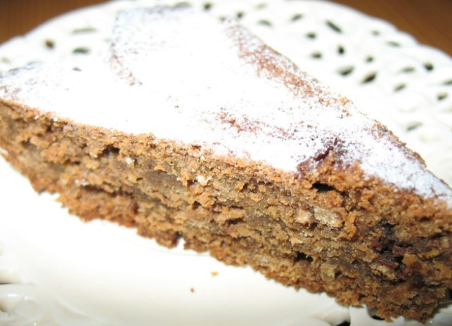 1. Этап. Коврижка из тыквы: Готовую коврижку из тыквы можете посыпать сахарной пудрой перед подачей. Дайте ей обязательно остыть. Вот такая примерно она получается в разрезе.