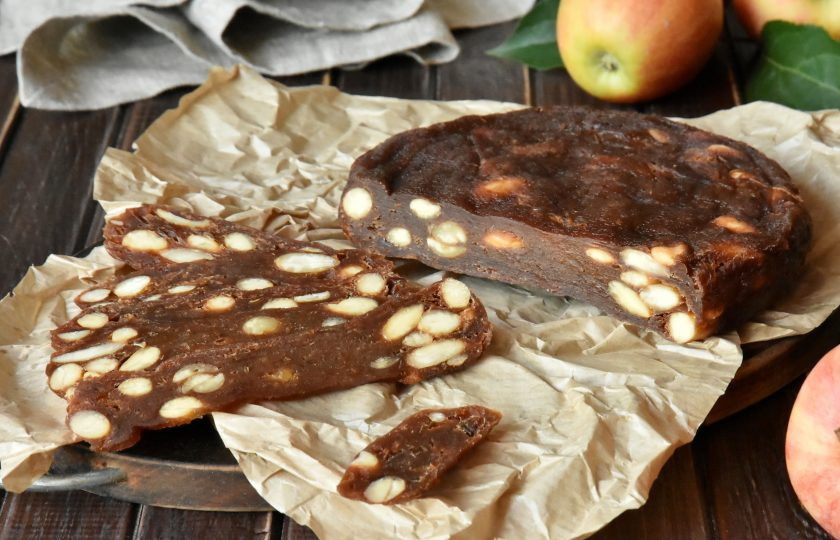 1. Этап. Яблочный сыр: Фруктовый десерт, который понравятся детям.