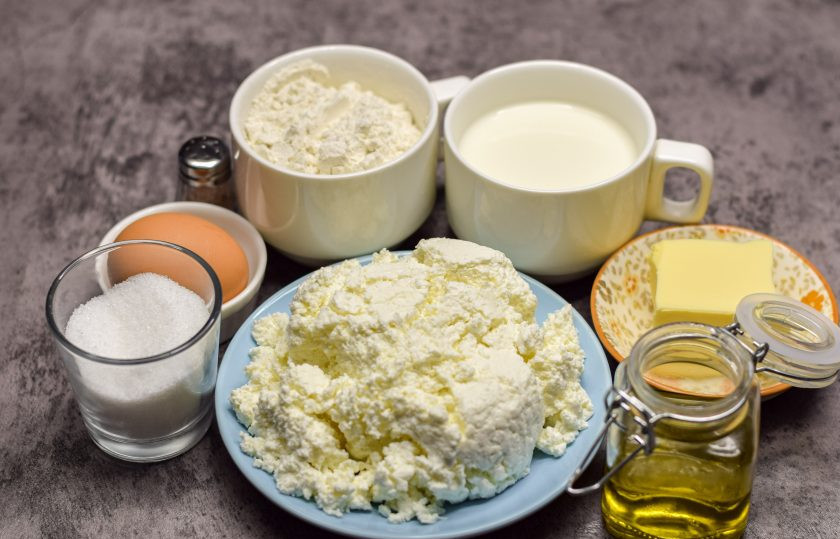 1. Этап. Блинчики с творожным кремом: Подготовьте ингредиенты.