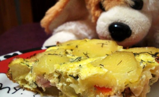 1. Этап. Картофельная запеканка с куриной грудкой: Запекайте блюдо в духовке при 180 градусах в течение 40 минут. Затем снимите фольгу и готовьте ещё 5 минут. Приятного аппетита!