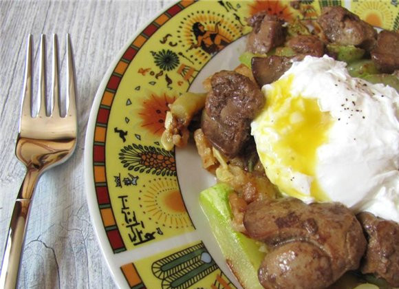 1. Этап. Яичница с печенкой: 5. Примерно так выглядит готовое блюдо. Приятного вам аппетита!