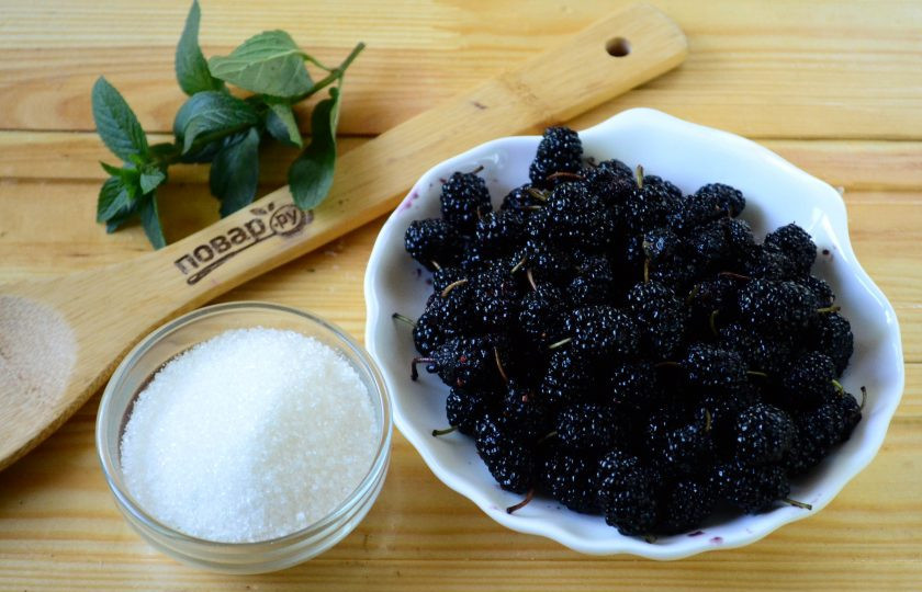 1. Этап. Варенье из шелковицы на зиму: Подготовьте все необходимые ингредиенты. Шелковицу я использую черную, но можно взять и белую.