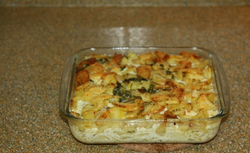 1. Этап. Конгрио в духовке: 10. Вот так блюдо выглядит в готовом виде. Подавать конгрио в духовке лучше горячим.