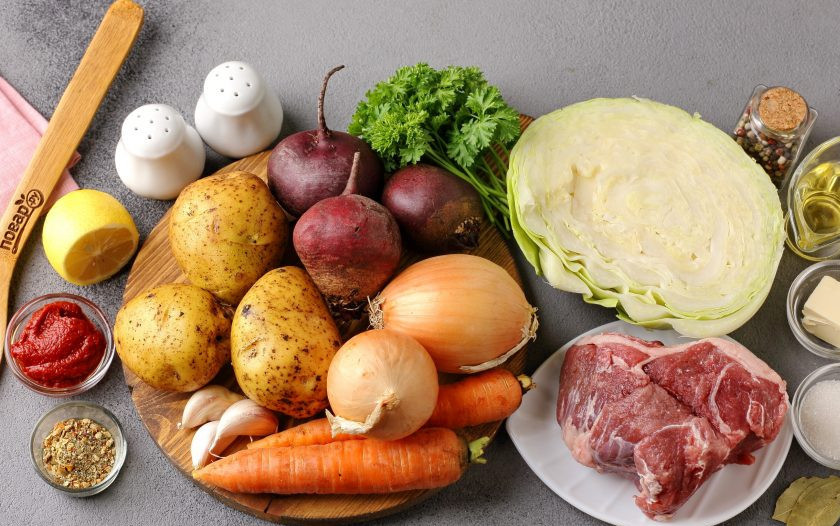 1. Этап. Борщ со свеклой без уксуса: Подготовьте все ингредиенты.