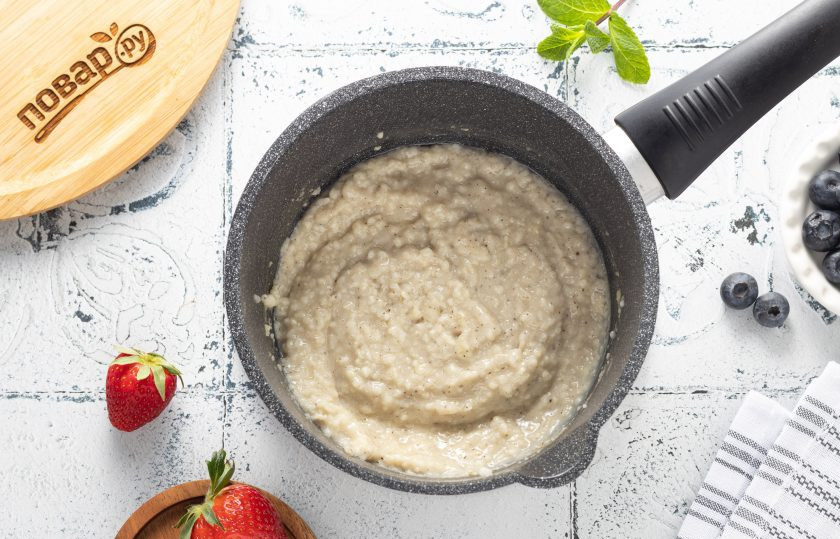 1. Этап. Каша из сорго: После выключите плиту и дайте каше постоять ещё 5-10 минут.