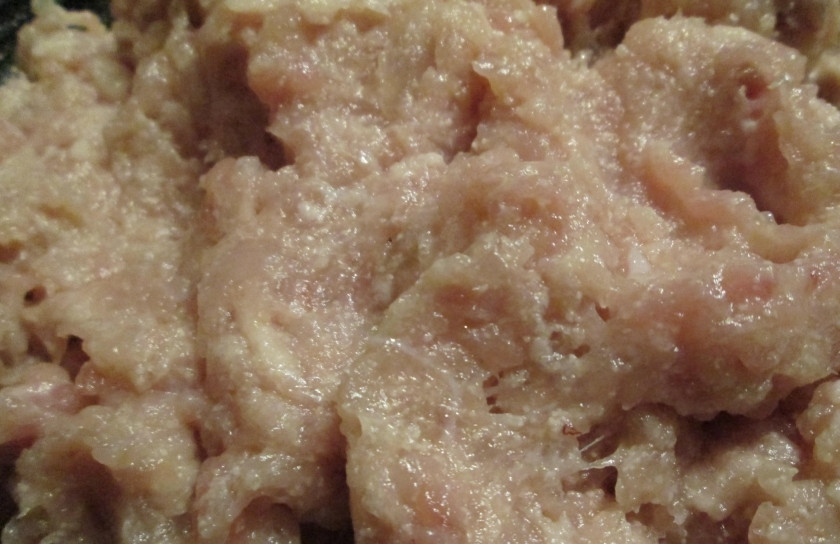 1. Этап. Котлеты из пикши: Все хорошо перемешиваем.