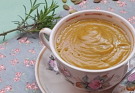 1. Этап. Морковно-тыквенный смузи с апельсином: Получается примерно 500мл напитка.