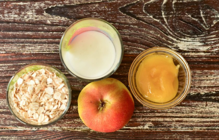 1. Этап. Овсяное печенье без муки и яиц: Подготовьте ингредиенты.