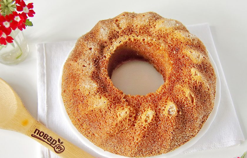 1. Этап. Манник без муки на сметане: Манник без муки на сметане готов. Дайте ему немного остыть, затем аккуратно извлеките и подавайте на стол.