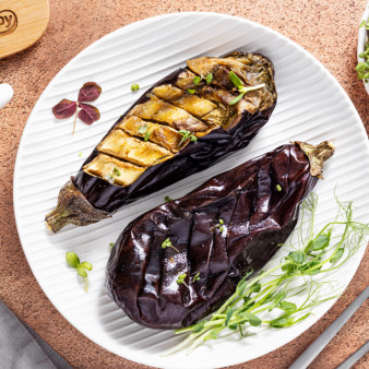 Баклажаны в аэрогриле целиком