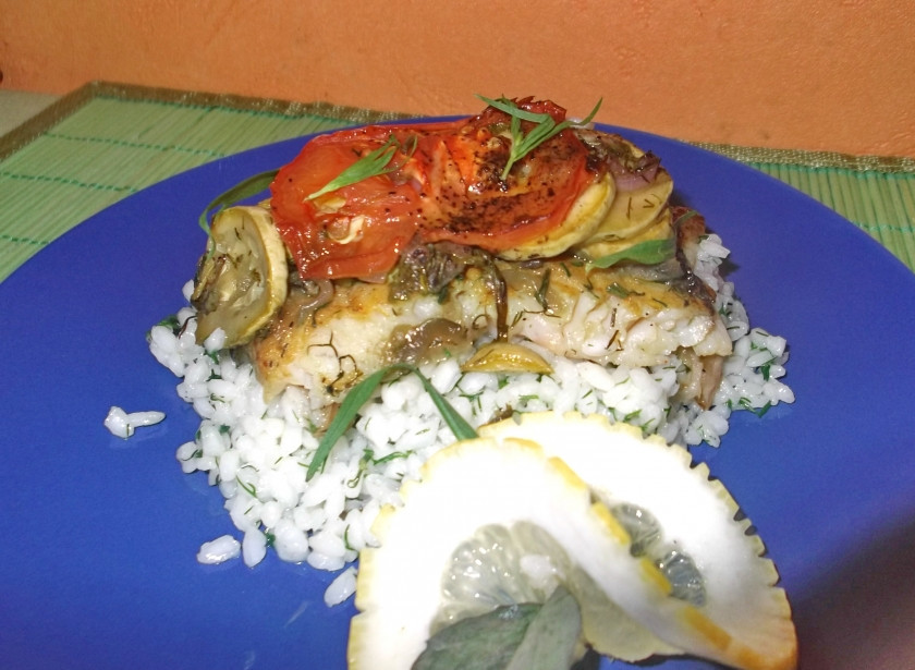 1. Этап. Пангасиус в фольге: Вот такой ароматный получается у нас пангасиус в фольге. Подаем с рисом. Приятного аппетита!