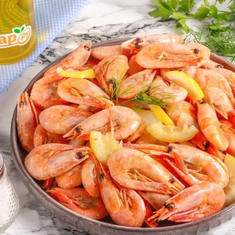 Жареные креветки с лимоном