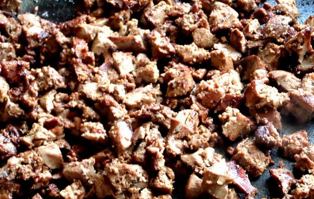 1. Этап. Картофляники с печенкой: И мелко порежьте.