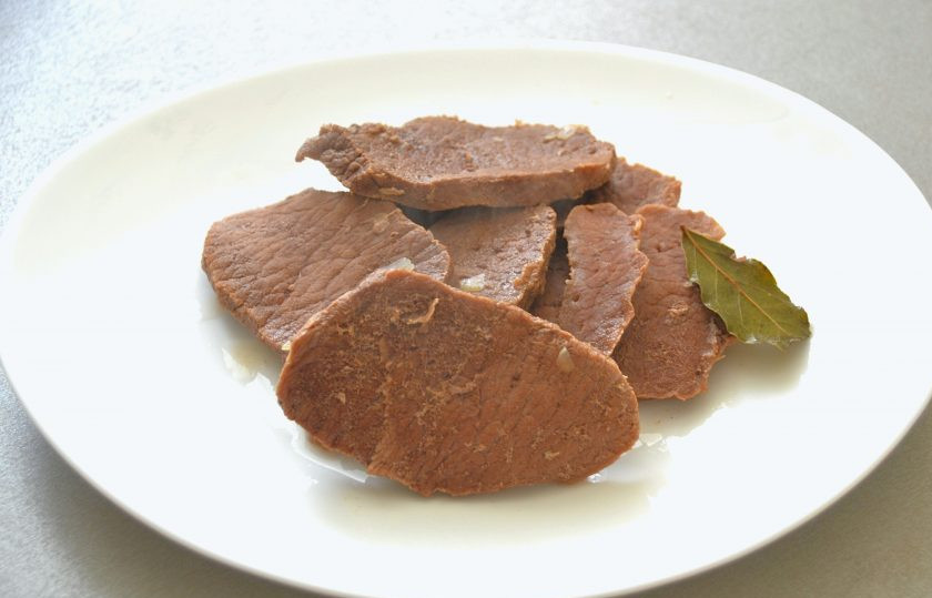 1. Этап. Телятина по-английски: Мясо извлеките.