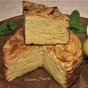 Французский яблочный пирог исчезающий