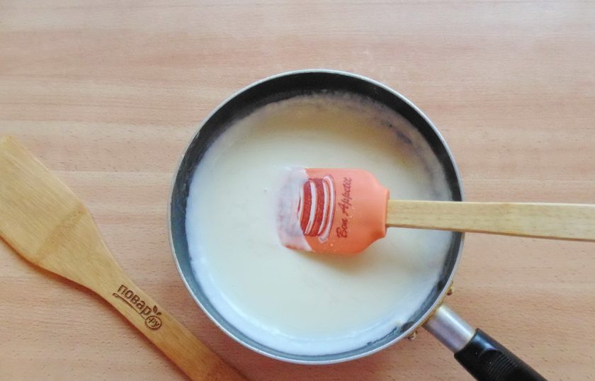 1. Этап. Соус Субиз: Получается соус 