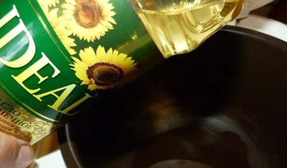 1. Этап. Рыба с кабачками в мультиварке: Включаем мультиварку в режим 