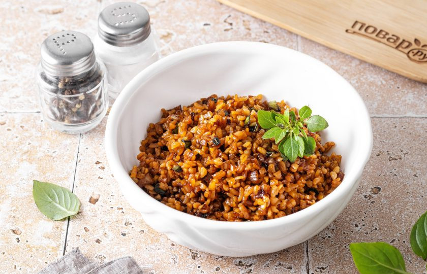 1. Этап. Булгур с соевым соусом: Булгур с соевым соусом готов, приятного вам аппетита!