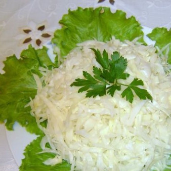 Свежий салат из капусты