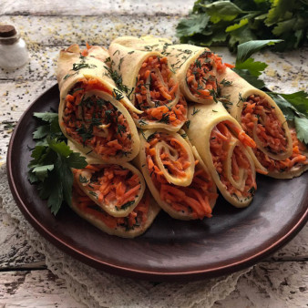 Блинчики с корейской морковью