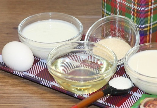 1. Этап. Пирожки из слоеного теста на кефире: 1. Продукты для приготовления теста.