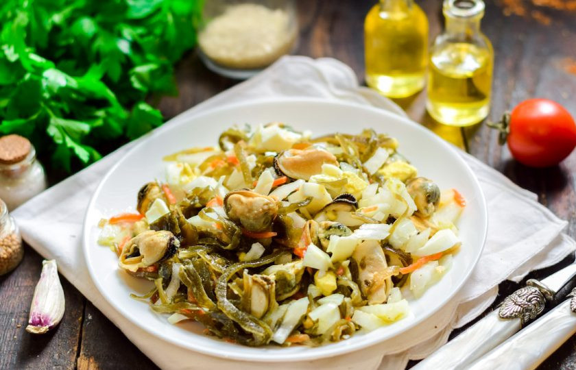 1. Этап. Салат с мидиями и морской капустой: Приятного аппетита!