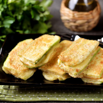 Сэндвичи из кабачков с сыром