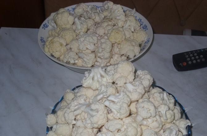 1. Этап. Цветная капуста консервированная: Капусту разобрать на соцветия.