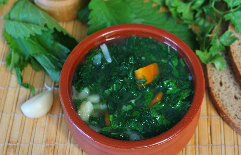 1. Этап. Постный суп из крапивы: Постный суп из крапивы готов, остается добавить немного черного перца и петрушку. Приятного аппетита!