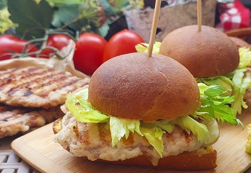 1. Этап. Манговый Верзила с котлетой из индейки: В оригинале 