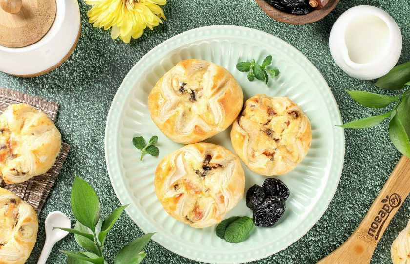 1. Этап. Пирожные Лотосы с творогом и сухофруктами: Пирожные лотосы с творогом и сухофруктами готовы. Приятного чаепития!