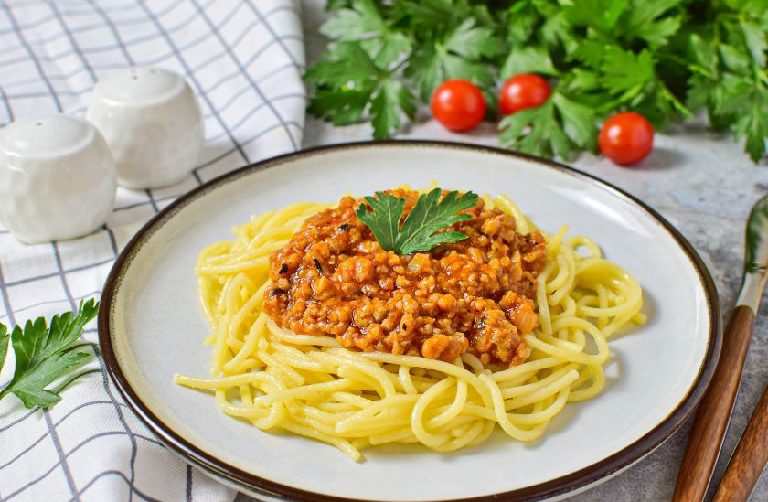 1. Этап. Спагетти по-болонски: Приятного аппетита!