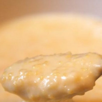 Кукурузная каша на молоке в мультиварке