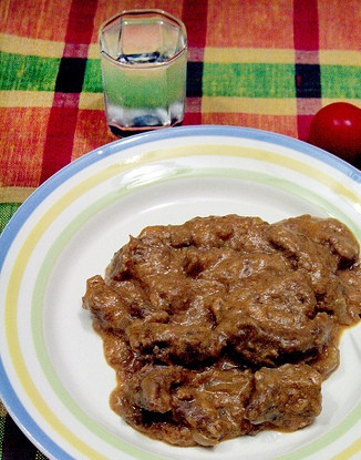 1. Этап. Бефстроганов в пароварке: 6. Вот и бефстроганов в пароварке в домашних условиях готово! Отварите на гарнир рис или макаронные изделия.