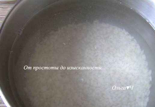 1. Этап. Рисовый кисель: Рис замочите в воде на 6-8 часов.