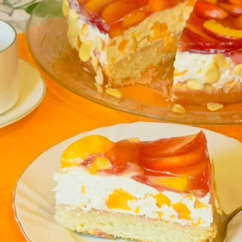 1. Этап. Творожный торт с нектаринами: Всем вкусного фруктово-ягодного лета!